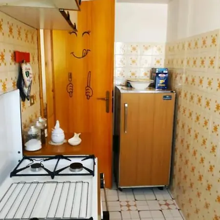 La Tana Dell'orso Apartment *